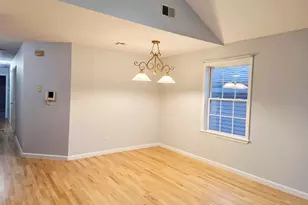 27 Jewett Ave, Jersey City, NJ 07304 - Photo 6