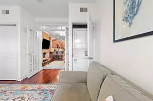 352 7th St, Jersey City, NJ 07302 - Photo 6