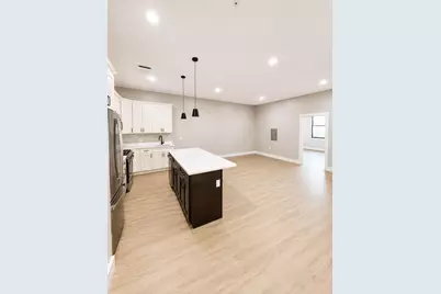 6121 Unit 202 Bergenline Ave #202, West New York, NJ 07093 - Photo 2