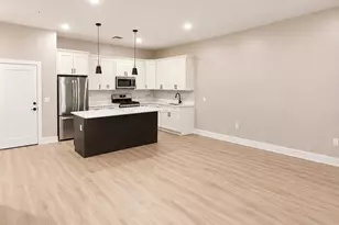 6121 Bergenline Ave, West New York, NJ 07093 - Photo 6