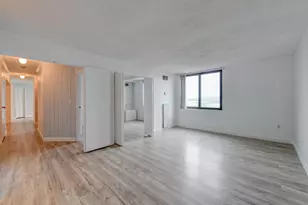 807 Harmon Cove Tower, Secaucus, NJ 07094 - Photo 32