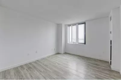 807 Harmon Cove Tower #807, Secaucus, NJ 07094 - Photo 26