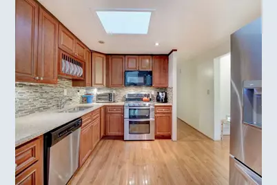 14 Chopin Ct, Jersey City, NJ 07302 - Photo 4