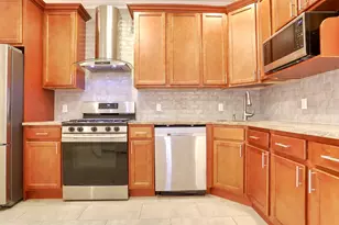 106 Poplar St, Jersey City, NJ 07307 - Photo 2