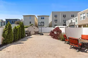 35 Elizabeth St, Jersey City, NJ 07306 - Photo 24