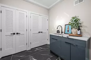 94 South St, Jersey City, NJ 07307 - Photo 22