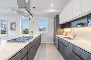 272 Terrace Ave, Jersey City, NJ 07307 - Photo 16