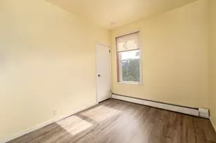 387 Woodlawn Ave, Jersey City, NJ 07305 - Photo 10