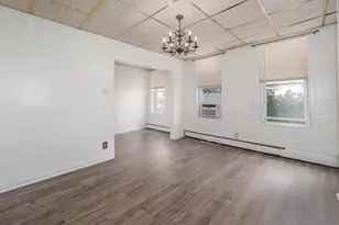 387 Woodlawn Ave, Jersey City, NJ 07305 - Photo 4