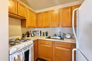564 Jersey Ave, Jersey City, NJ 07302 - Photo 12