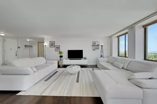 200 Winston Dr, Cliffside Park, NJ 07010 - Photo 2