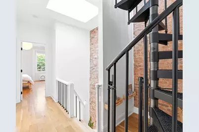 25 Crescent Ave, Jersey City, NJ 07304 - Photo 22