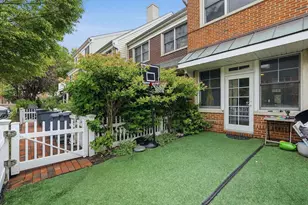 6 Intrepid Ct, Jersey City, NJ 07305 - Photo 22