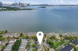 6 Intrepid Ct, Jersey City, NJ 07305 - Photo 34