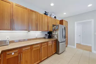 6 Intrepid Ct, Jersey City, NJ 07305 - Photo 10