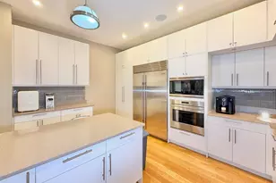 9 Somerset Ln, Edgewater, NJ 08010 - Photo 4