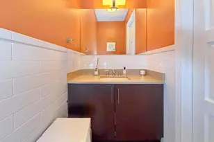 9 Somerset Ln, Edgewater, NJ 08010 - Photo 10