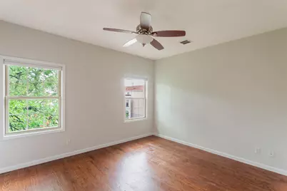 127 New York Ave #2, Jersey City, NJ 07307 - Photo 8