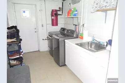 453 Liberty St #11, Little Ferry, NJ 07643 - Photo 12