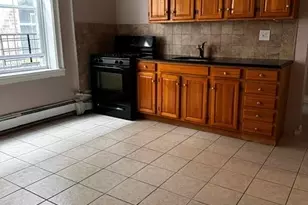 35-37 E 19th St, Bayonne, NJ 07002 - Photo 4