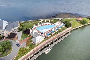 201 Shearwater Ct W, Jersey City, NJ 07305 - Photo 32
