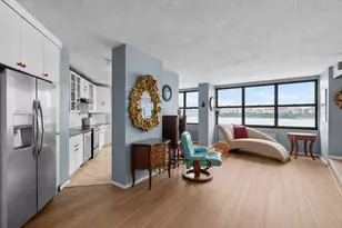 7004 Blvd E, Guttenberg, NJ 07093 - Photo 12