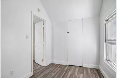 26 Olean Ave, Jersey City, NJ 07304 - Photo 32
