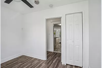 26 Olean Ave, Jersey City, NJ 07304 - Photo 14