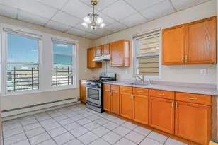 27 Romaine Ave, Jersey City, NJ 07306 - Photo 12