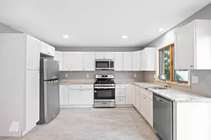 213 5th St, Palisades Park, NJ 07650 - Photo 10