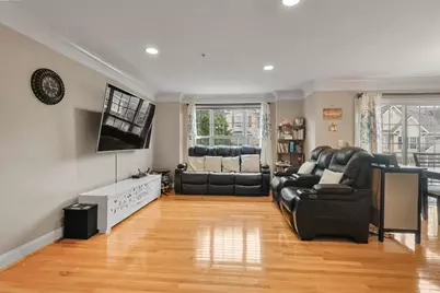 197 Blue Heron Dr #197, Secaucus, NJ 07094 - Photo 6