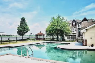 197 Blue Heron Dr, Secaucus, NJ 07094 - Photo 28