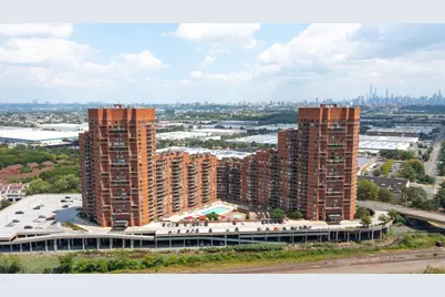 2032 Harmon Cove Tower #2032, Secaucus, NJ 07094 - Photo 28