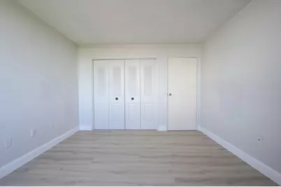 1021 Harmon Cove Tower #1021, Secaucus, NJ 07094 - Photo 6