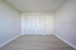 1021 Harmon Cove Tower, Secaucus, NJ 07094 - Photo 6