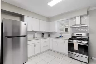 114 70th St, Guttenberg, NJ 07093 - Photo 8