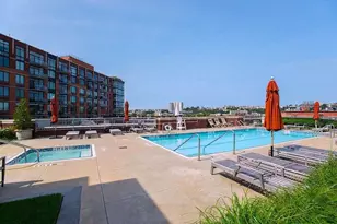 1025 Maxwell Ln, Hoboken, NJ 07030 - Photo 16