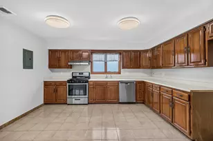 612 72nd St, North Bergen, NJ 07407 - Photo 10