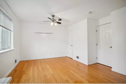 292 New York Ave, Jersey City, NJ 07307 - Photo 10