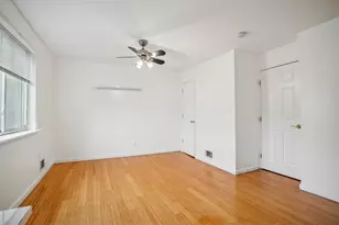 292 New York Ave, Jersey City, NJ 07307 - Photo 10