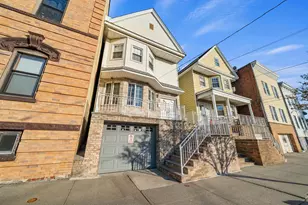 666 Kennedy Blvd, Bayonne, NJ 07002 - Photo 2
