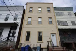 195 Webster Ave, Jersey City, NJ 07307 - Photo 16