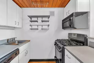 205 10th St, Jersey City, NJ 07302 - Photo 16