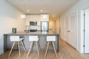 323 Pine St, Jersey City, NJ 07304 - Photo 4