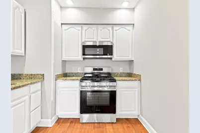 95 Webster Ave #2F, Jersey City, NJ 07307 - Photo 8