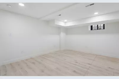 423 Aurora Ave #1, Cliffside Park, NJ 07010 - Photo 18