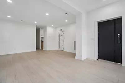 423 Aurora Ave #1, Cliffside Park, NJ 07010 - Photo 4