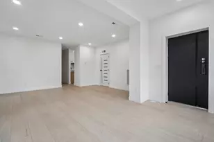 423 Aurora Ave, Cliffside Park, NJ 07010 - Photo 4