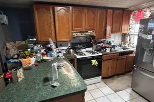 184 Van Horne St, Jersey City, NJ 07304 - Photo 6