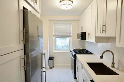 225 St Pauls Ave #8M, Jersey City, NJ 07306 - Photo 4